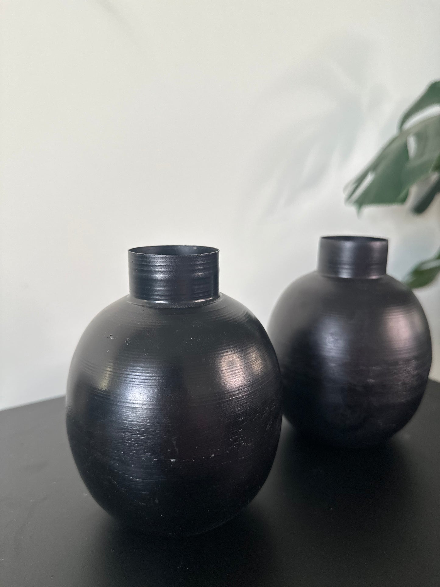 Vaas - small - black